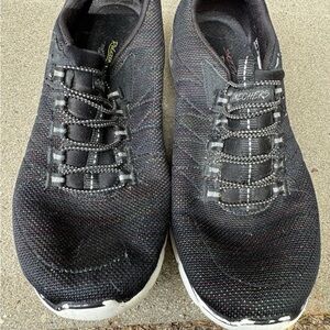 Skechers Women's 8 Empire D'lux - Dance Party RF Running Sneakers Black